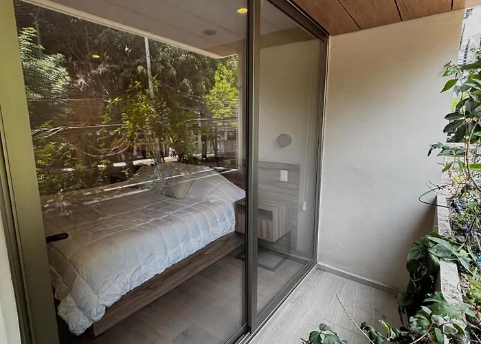 Departamento En Condesa - 2 Recamaras Con Balcon Mexico City